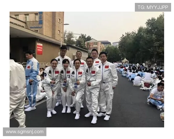 最灿烂的足球明星背后的奋斗故事与荣耀时刻